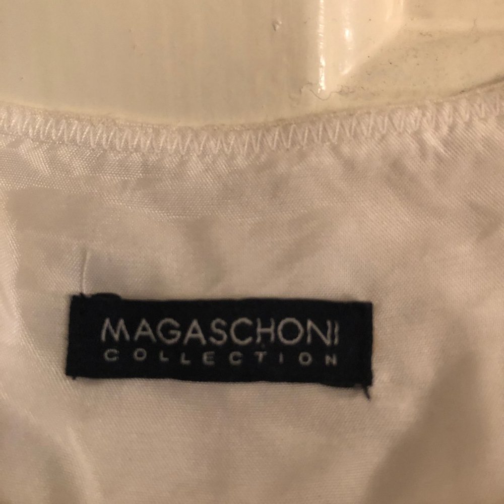 Blouse - Picture 2 of 3